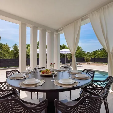La Vie Krk *